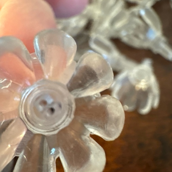 LOT OF 55 Vintage Christmas Light Cover Reflector:Icicles,Flowers Blooms & Star - Picture 10 of 13